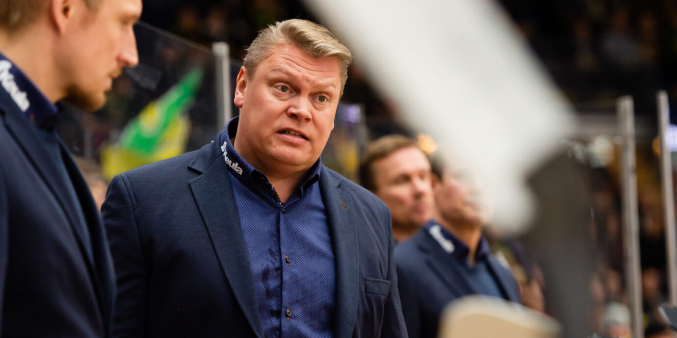 Pekka Virta ihmettelee, millä aaltopituudella NHL-kiekosta Suomessa välillä puhutaan