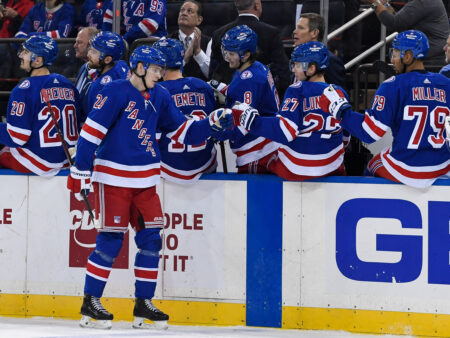 NHL:n Rangersin Kaapo Kakko iski jälleen