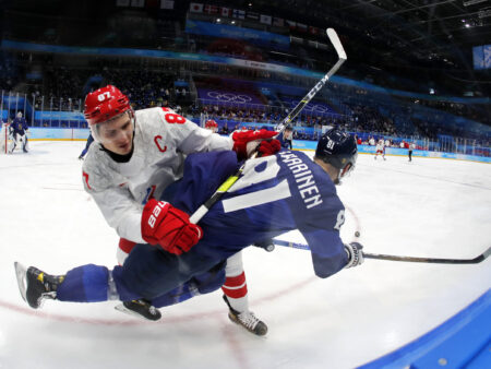 Venäjä heitettiin ulos jääkiekon MM-kisoista – seuraavaksi se pitäisi sulkea ulos kaikesta urheilusta