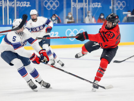Kanadalle naisjääkiekon olympiakultaa – Poulin tähtenä