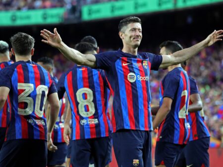 Barcelona on kaikkien farssiensa keskellä La Ligan uuden kauden vahvin mestarisuosikki