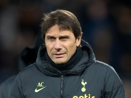 Conte on palannut Spursin harjoituksiin