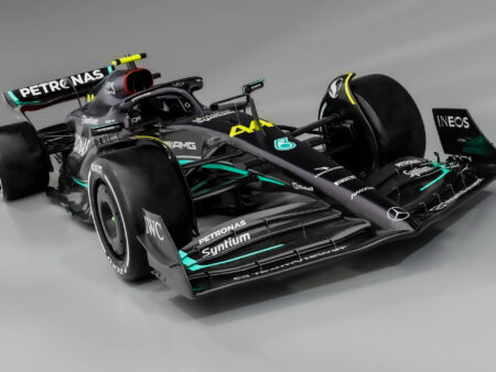 Mercedes haluaa eturiviin F1-lähtösuoralla