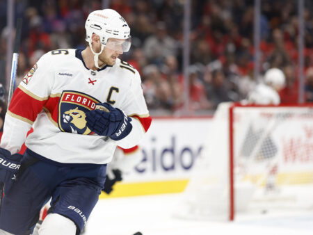 Barkov rikkoi ennätyksen ja Florida voitti Detroitin