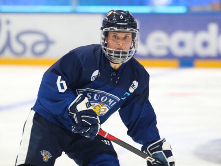 Tässä Naisleijonat Kanadan MM-kisoihin