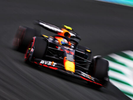 Perez ajoi paalulle – Verstappenin autossa ongelmia