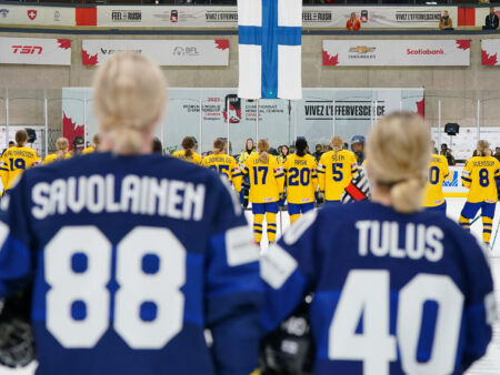 Naisleijonat voitti Ruotsin ja palaa A-lohkoon