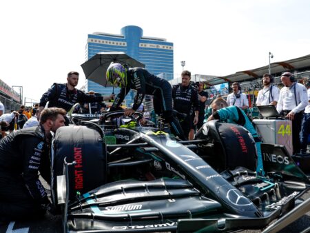 Mercedeksen ongelmista on turha kivittää Lewis Hamiltonia tai moottoreita