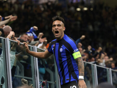 Inter liiteli kohti unelmien pilvilinnoja ja jätti Milanin painimaan painajaisten kanssa