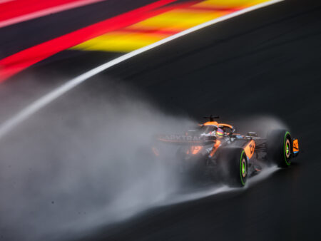 Norrisin McLaren kärsi vaurioista aika-ajossa