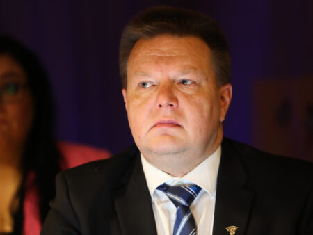 Nummela ei jatka Jääkiekkoliiton puheenjohtajana