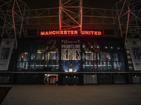 Manchester United tekee suuren virheen, jos se ei rakenna Old Traffordin tilalle uutta stadionia