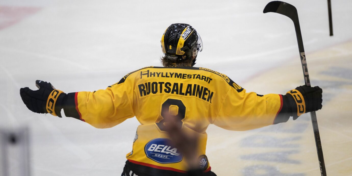 KalPa tyrmäsi SaiPan rajulla tavalla – nyrkkeilyottelu olisi keskeytetty ajassa 2.22