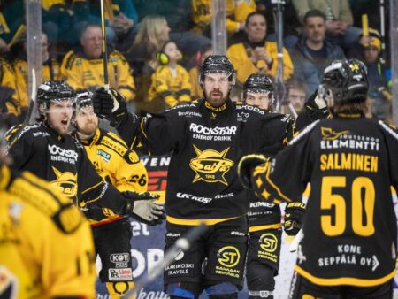 KalPan perjantaisille mestaruusjuhlille tyly loppu – SaiPa ei suostunut katkeamaan Kuopiossa