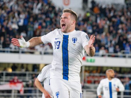 Huuhkajat puristi elämän varjojen alta Puolasta suurjännitteen MM-karsintoihin