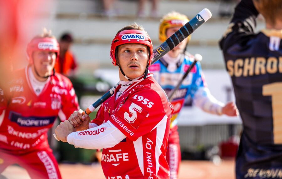Nyt alkaa syksyn julmin humppa, jossa Hamina näkee tien valoon ja Imatra pimeyteen