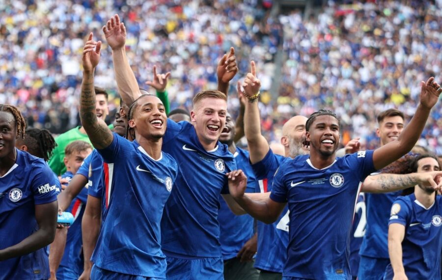 Hulluus muutti muotoaan – Chelsea voi olla Valioliigan mestaruustaistelun musta hevonen