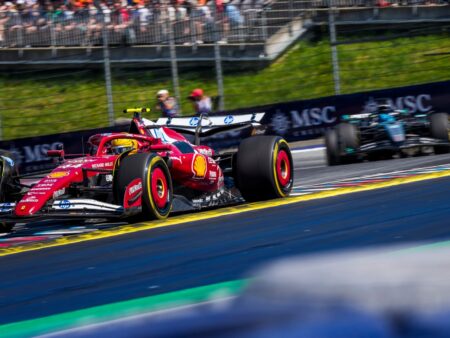 Raaka totuus Lewis Hamiltonin jatkosta formula ykkösissä – ”Nyt ollaan kalkkiviivoilla”