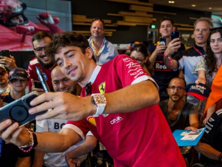 Riehuminen tiimiradiossa kertoi säröstä Ferrarin sisällä – ”McLaren toimi toisin ja voitti”