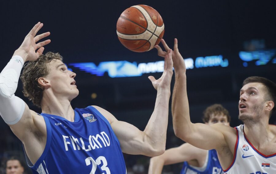 Serbia nurin – Susijengi taikoi kaikkien aikojen suomalaisen koripallosensaation