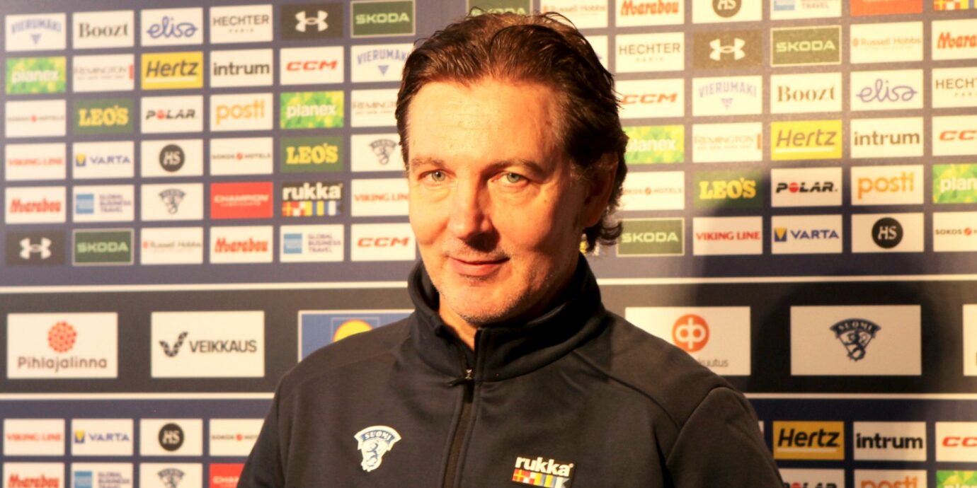 Tero Lehterä kiittelee Naisleijonien ilmapiiriä ja asennetta