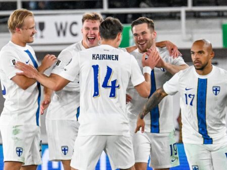 Huuhkajat siirtyi uudelle aikakaudelle nousemalla maalin takaa 2-1-voittoon Liettuasta