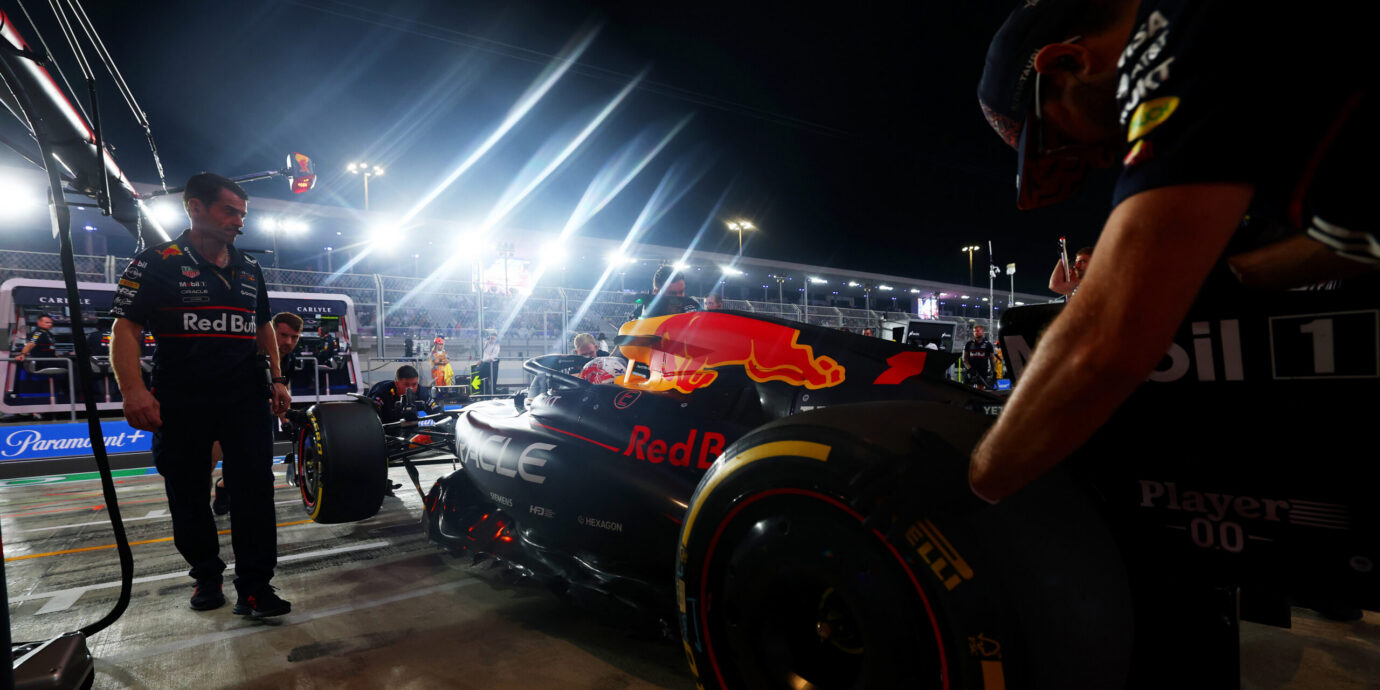 Sprintin aika-ajo osoitti, että Max Verstappen on aloittanut McLaren-kaksikon hiillostamisen