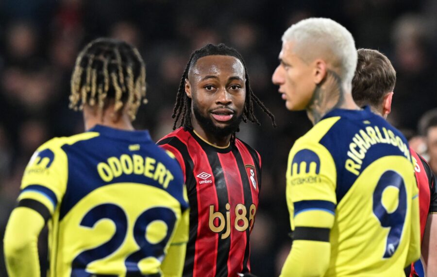 Manchester City ostaa katsojien villitsijän, muttei ratkaise kaupalla suurinta ongelmaansa