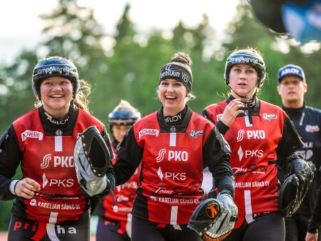 ”Manset” siirtomarkkinoilla tehnyt Joensuu aikoo pistää naisten Superin valtarakenteet uusiksi