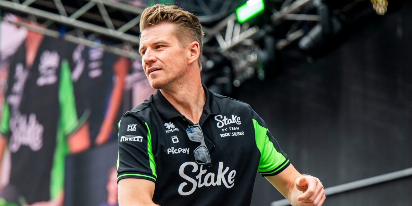 Legendaarisen automerkin iloa F1-radoille tulosta eivät himmennä alkumetrien ongelmat