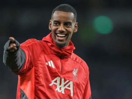 Pinnan alla kytee hurja skenaario – Liverpool voi myydä Alexander Isakin jo ensi kesänä Pinnan alla kytee hurja skenaario – Liverpool voi myydä Alexander Isakin jo ensi kesänä