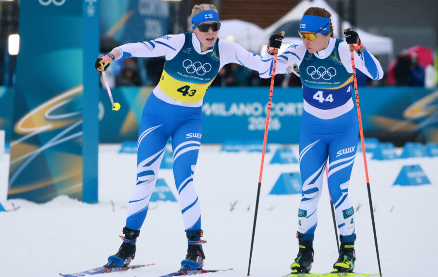 Suomelle pronssia dramaattisessa naisten viestissä – Ruotsi pyllähteli kullan