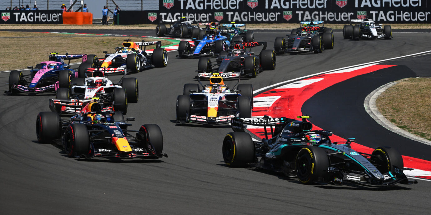 Kiinan GP:n aika-ajoissa paukkuivat yllätykset – jopa Valtteri Bottaksella pieni pilkahdus