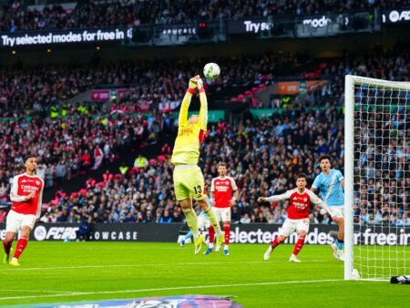 Manchester City vei Liigacupin – Mikel Artetan molemmat isot ratkaisut ruilahtivat rukkaseen