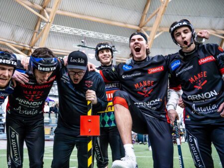 Manse ja Sotkamo antoivat myrskyvaroituksen siitä, missä syksyn finaalit pelataan Manse ja Sotkamo antoivat myrskyvaroituksen siitä, missä syksyn finaalit pelataan