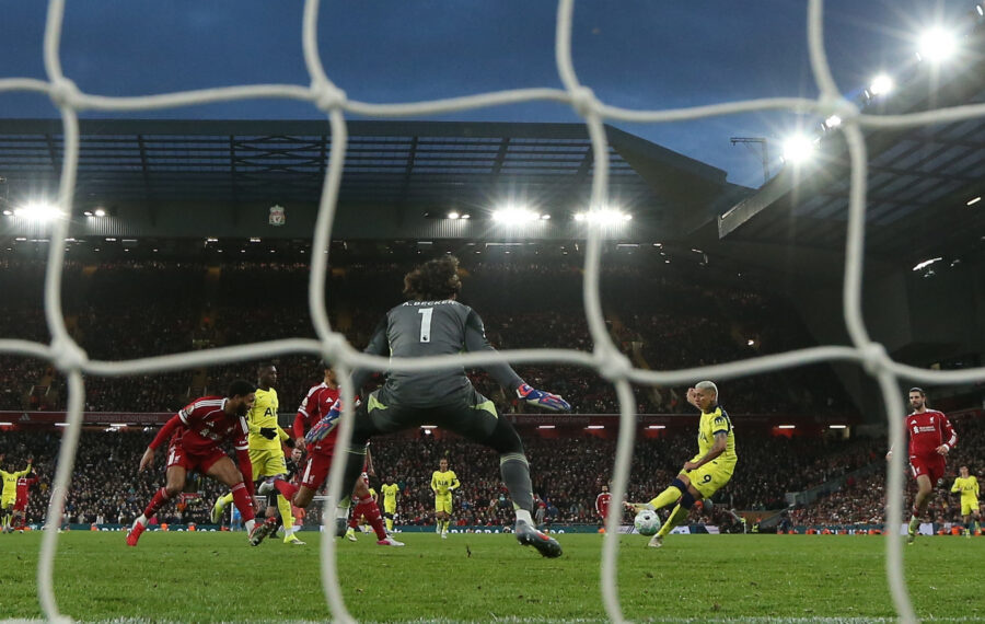 Tottenhamin kriisissä viimeinkin käänne, mutta Arne Slot on matkalla kohti kuilua