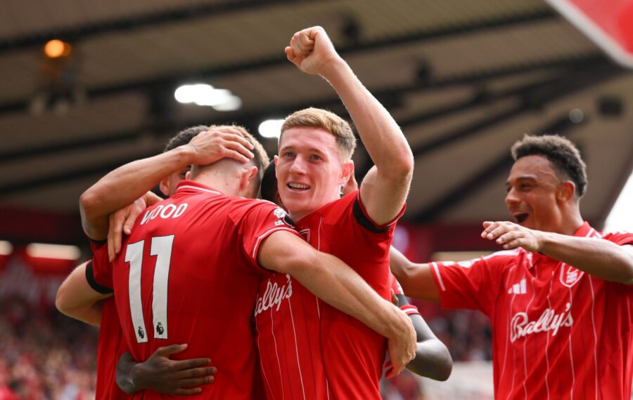 Kesän siirtoikkunan kuumin pelaaja on matkalla Manchesteriin – tässä TOP10-lista