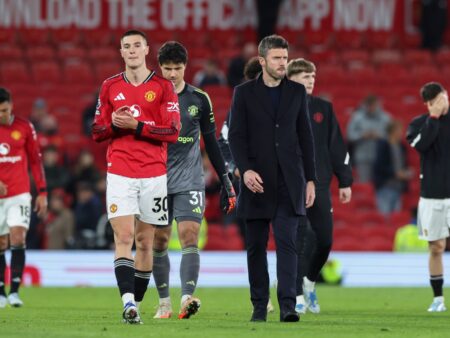 Elokuvissa mahdottomat tehtävät päättyvät onnellisesti, Manchester Unitedissa katastrofiin