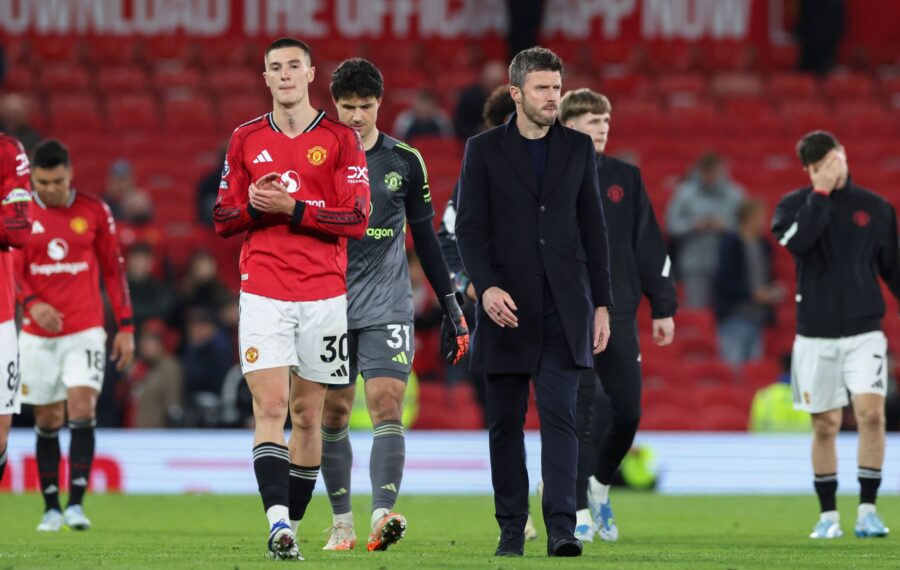 Elokuvissa mahdottomat tehtävät päättyvät onnellisesti, Manchester Unitedissa katastrofiin