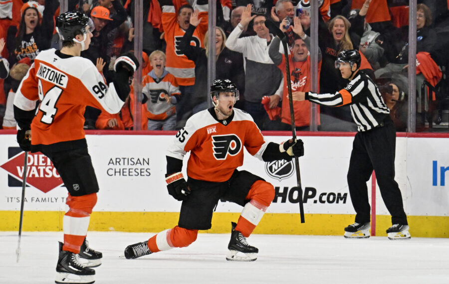 Rasmus Ristolainen nauttii jokaisesta hetkestä päästyään viimeinkin pelaamaan pudotuspelejä