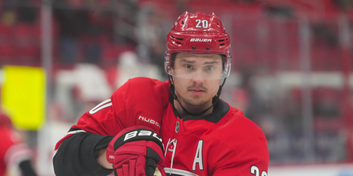 Sebastian Aholla selkeä näkemys, miksi Carolina kaatoi Ottawan jäähysirkussarjassa