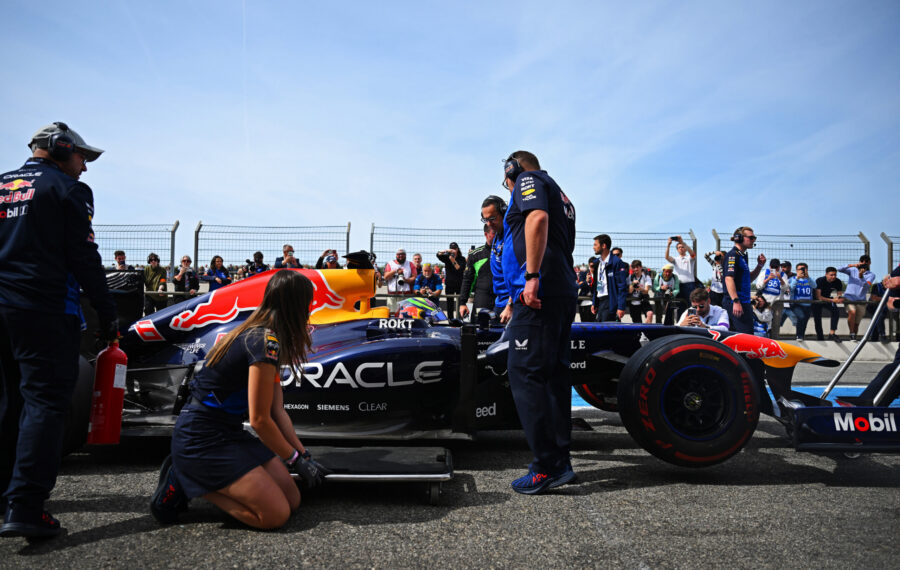21-vuotias suurlupaus on pudonnut F1-sarjan pelottavimpaan monttuun