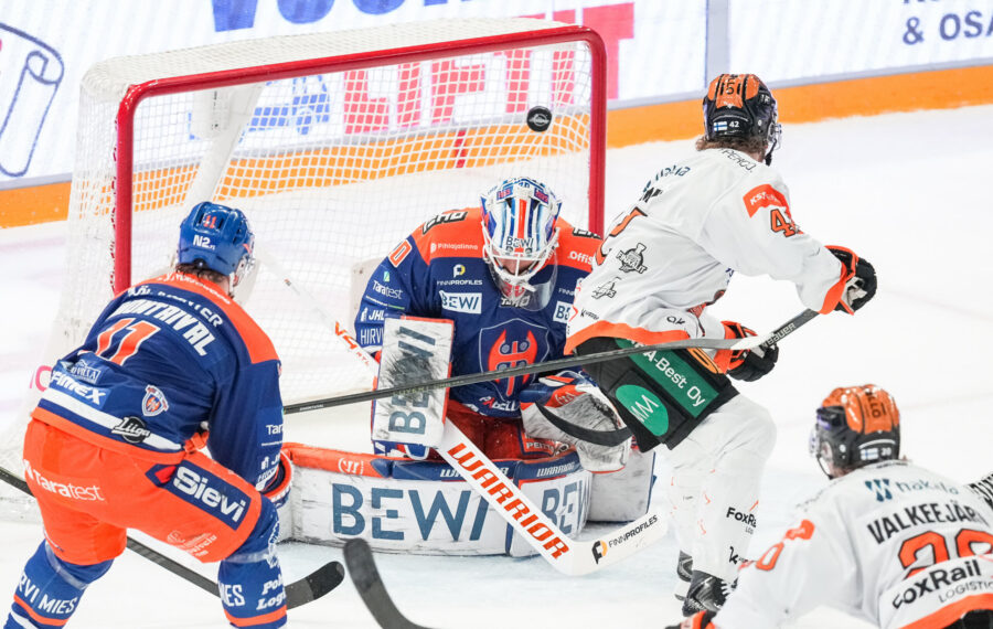 KooKoo luisteli Tampereen traktorilta jalat alta ja oli pelillisesti numeroita parempi