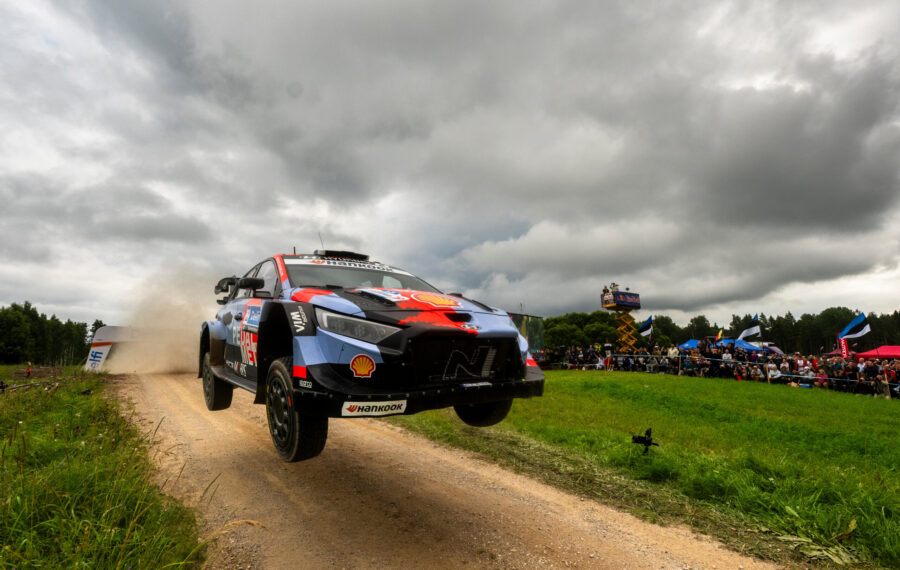 Esapekka Lappi lähtee Jyväskylään huuhtomaan Viron MM-rallin pettymykset