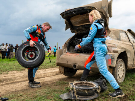 Kehiin palaavalla Esapekka Lapilla huimat tavoitteet Viron MM-rallissa