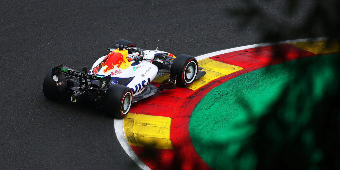 Red Bull ei yllättäen lämmennyt Racing Bullsista tehtyyn miljarditarjoukseen