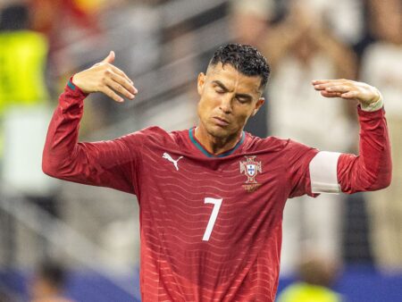 Cristiano Ronaldon ja Lionel Messin hyysääminen on jalkapallon mahdollistamaa itsepetosta