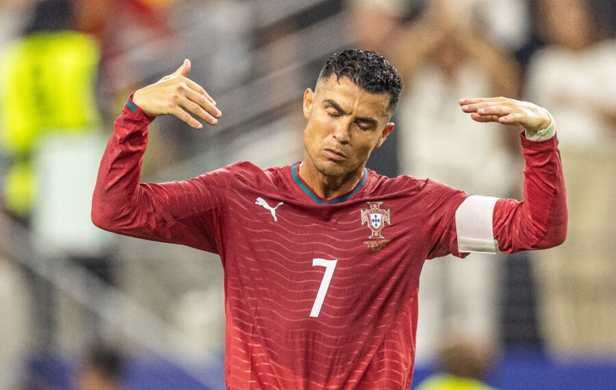 Cristiano Ronaldon ja Lionel Messin hyysääminen on jalkapallon mahdollistamaa itsepetosta