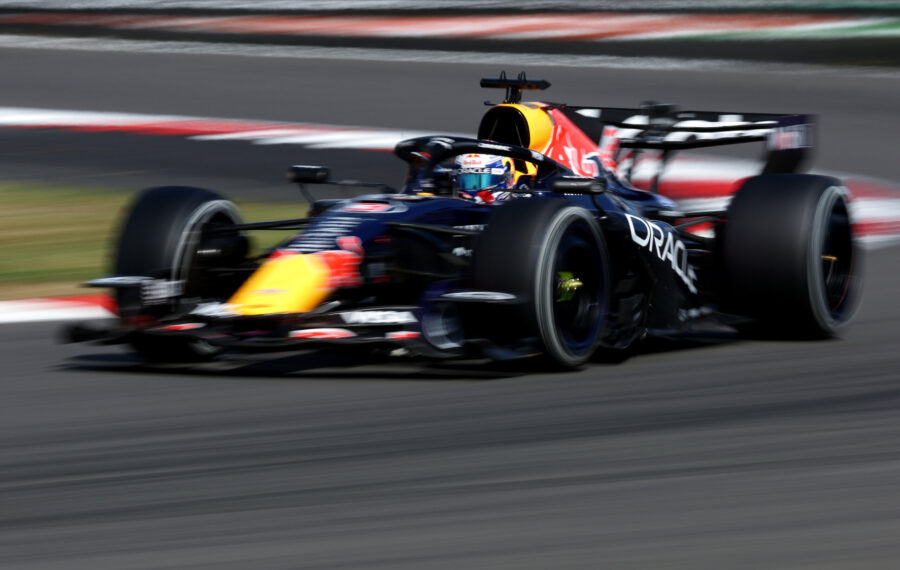 Asiantuntija ei tyrmää F1-maailmaa ravistelevia hurjia uutisia Max Verstappenista