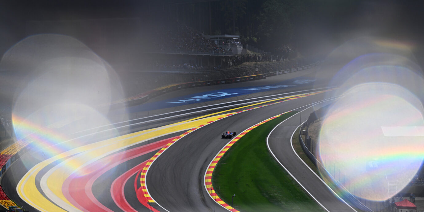 Verstappenin hurja veto ei riittänyt, mutta Bottas kepitti kerrankin Pérez-pirulaisen
